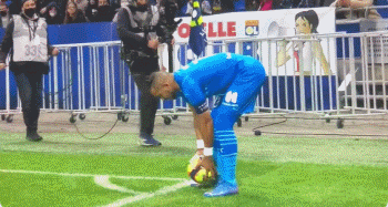 怒了！江苏发球稀烂快攻全无，0-3脆败天津，球迷：不如拼小将