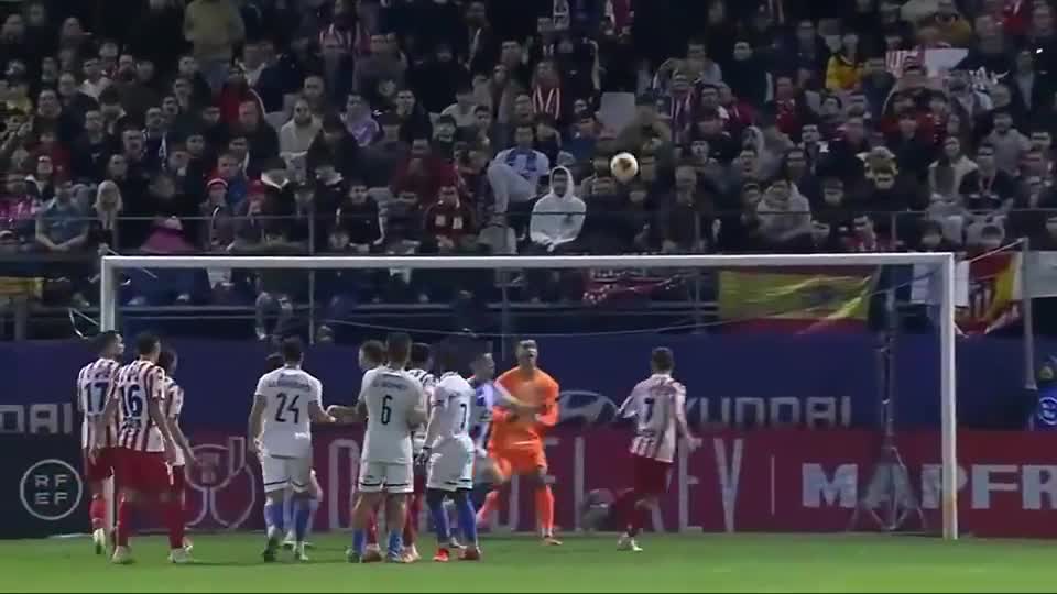 米体：欧冠正成为孔蒂的敏感点，他时常自相矛盾