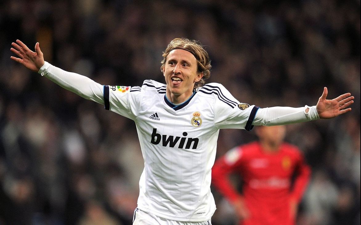 足球中超发布赛程海报，视觉效果炸裂